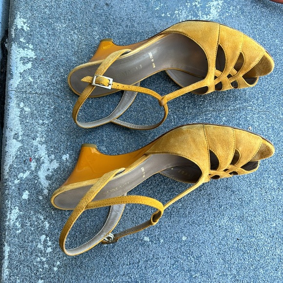 Wedge heeled Bruno Magli - Picture 4 of 5